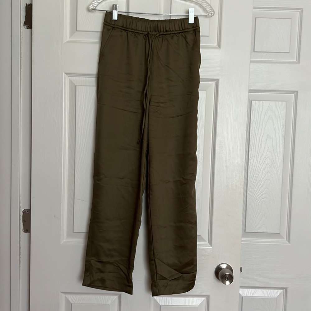 H&M Khaki Green Pull-On Pants XS
